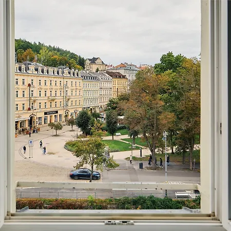 Imperial A5 - 100 M2 Elisabeth View & Ps5 * Karlsbad